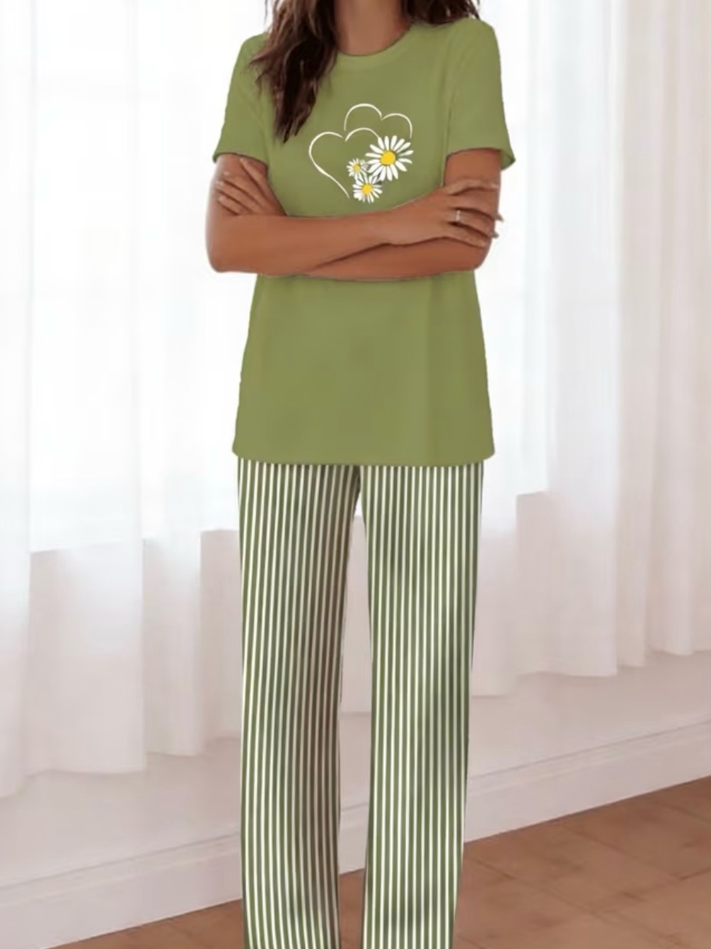 Olive Daisy Heart Short-Sleeve Pajama Set -NWT